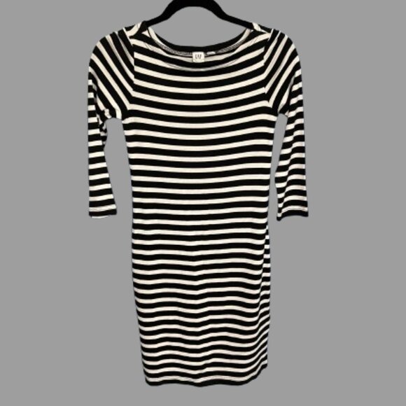 GAP Dresses & Skirts - GAP Striped Black & White Dress Women's Size XS